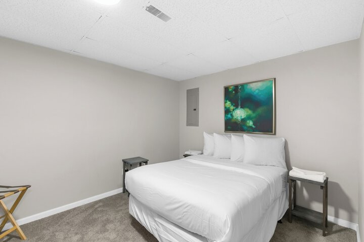 Room 2 of 26