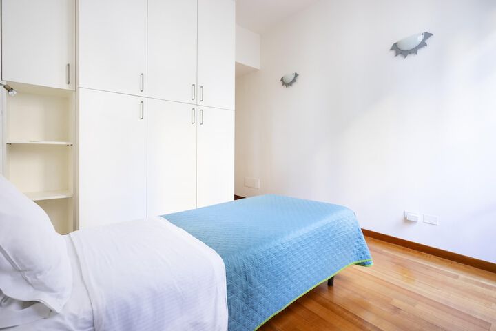 Room 18 of 51