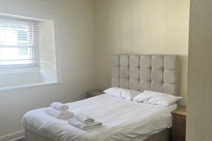 Room 14 of 39