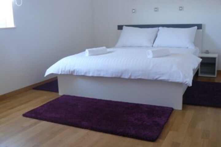 Room 60 of 63