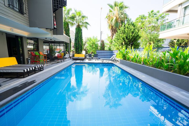 Pool 22 of 39