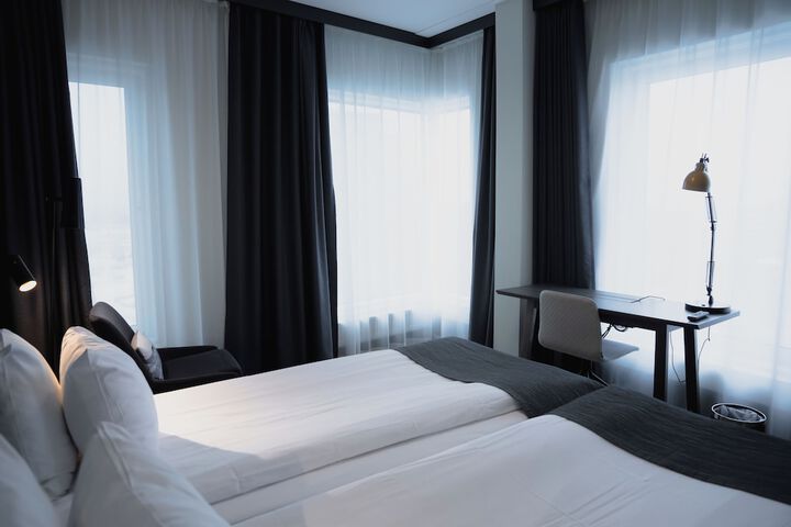 Room 37 of 106
