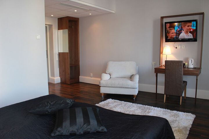 Room 40 of 66