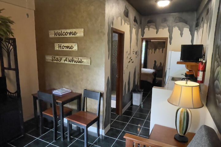 Room 51 of 88
