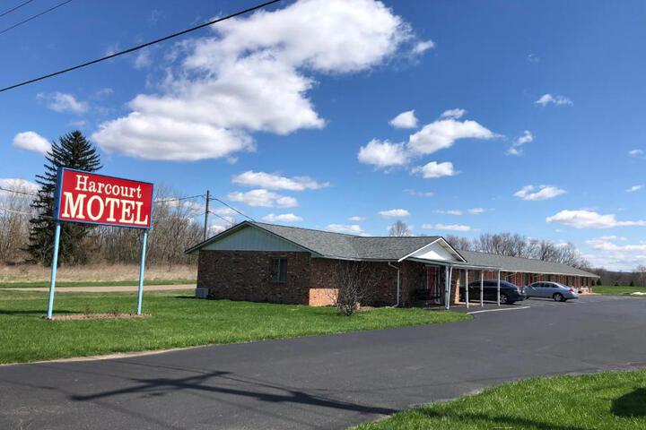 Exterior of Harcourt Motel