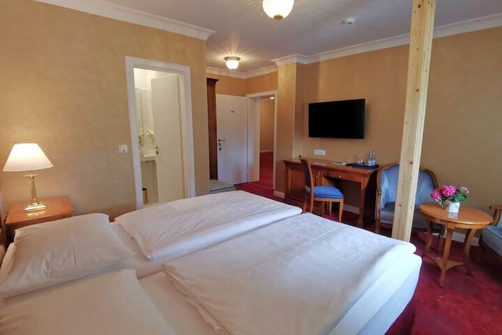 Room 40 of 115