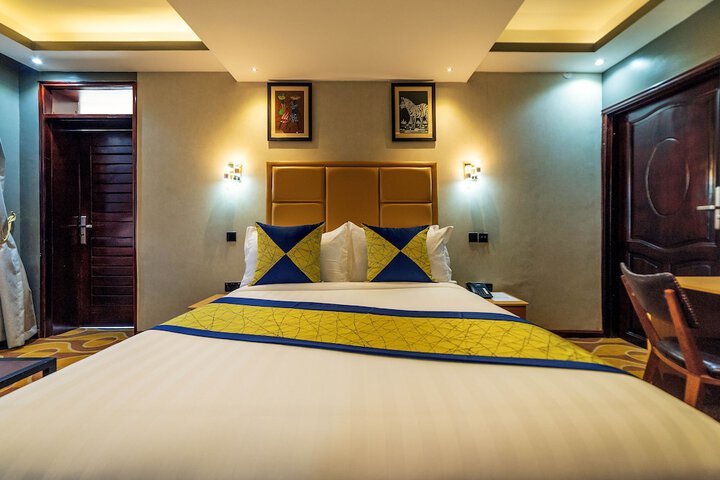 Room 40 of 93