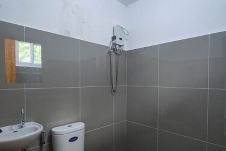 Room 10 of 21