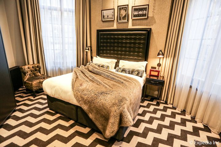 Room 3 of 81