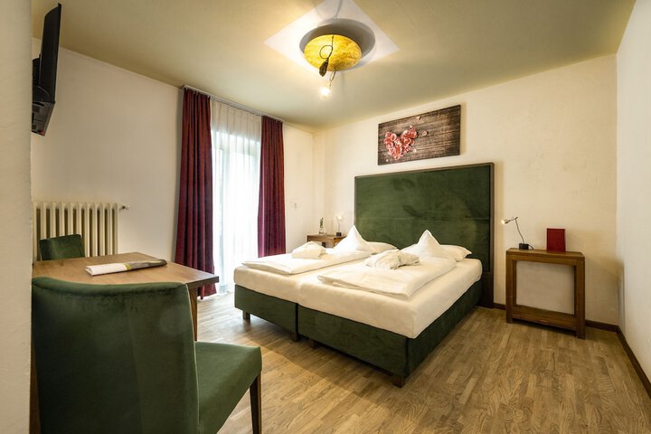 Room 9 of 54