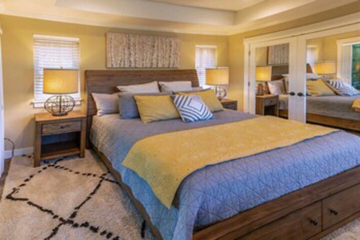 Room 12 of 21