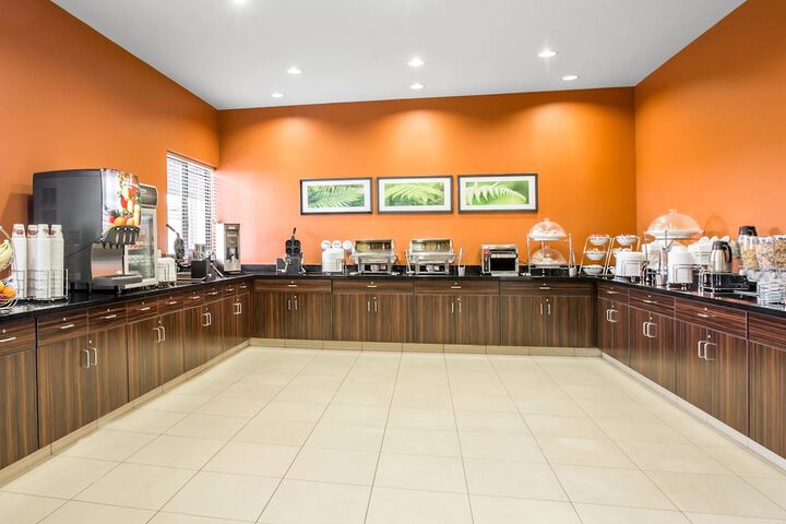 Breakfast/Coffee Service 48 of 61