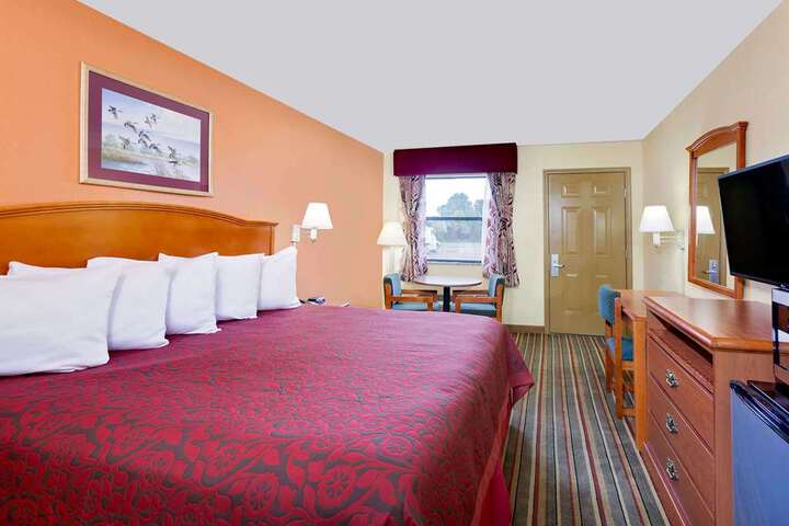 Guest room