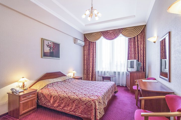 Room 10 of 69