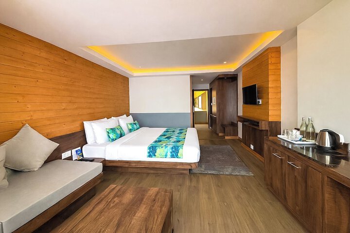 Room 35 of 79