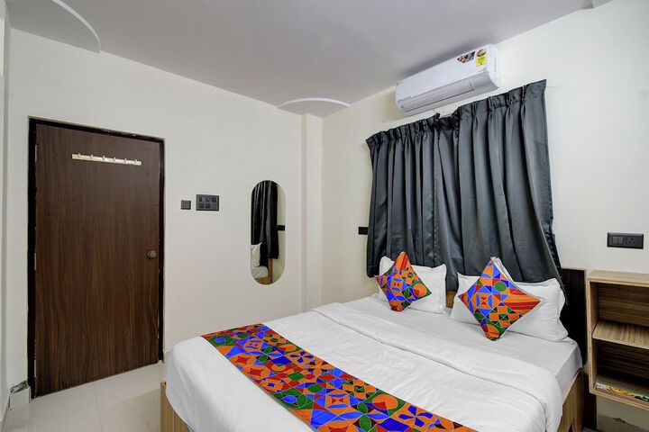 Room 15 of 24
