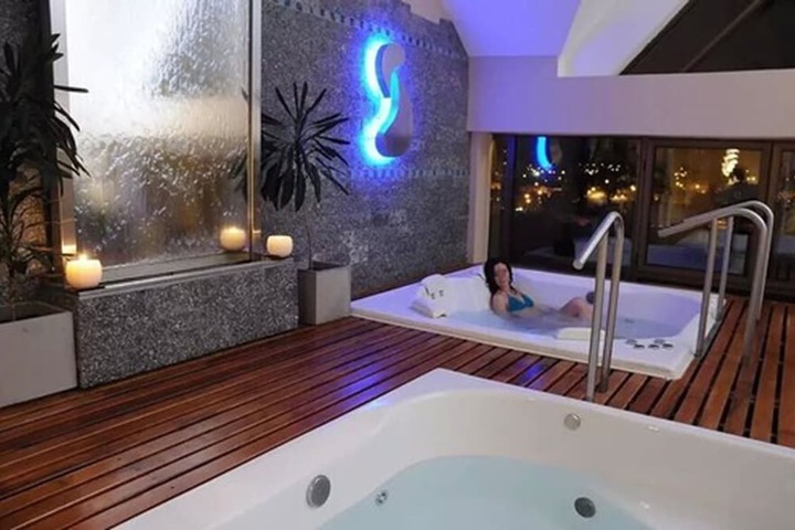 Relaxing Spa