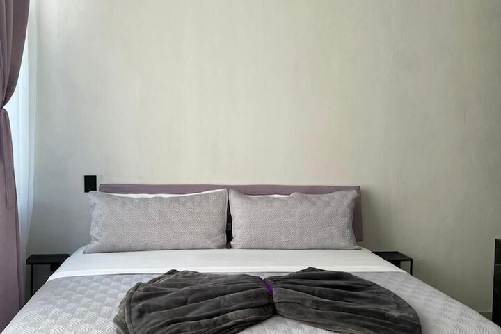 Room 36 of 165