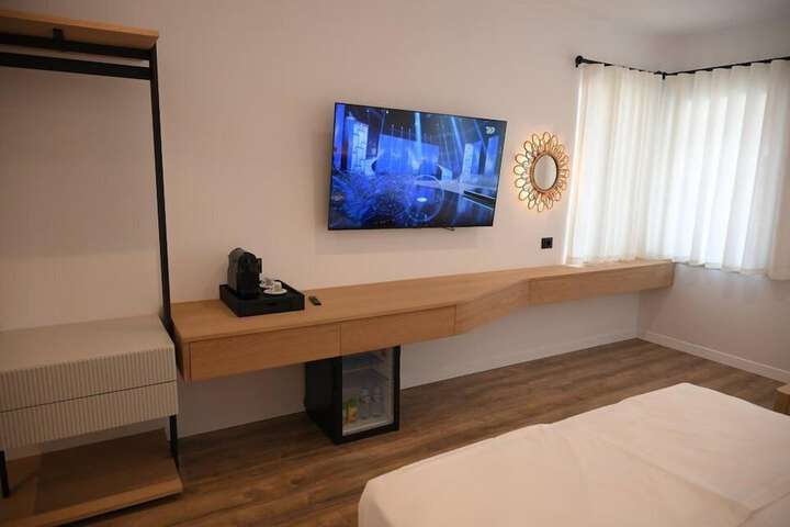 Room 30 of 44