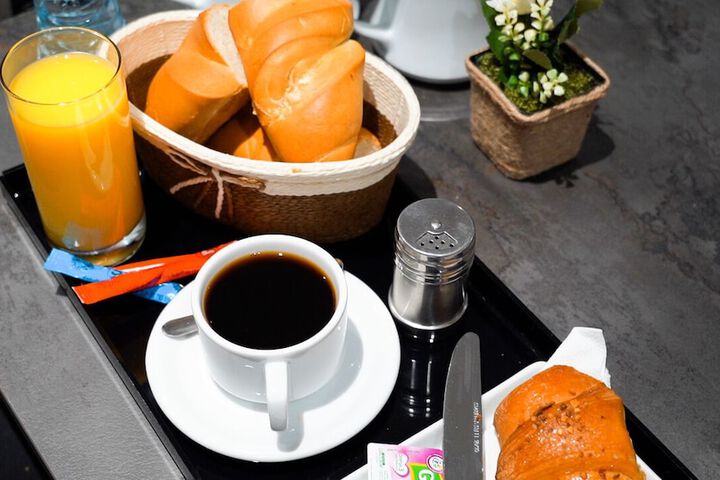 Breakfast/Coffee Service 45 of 46