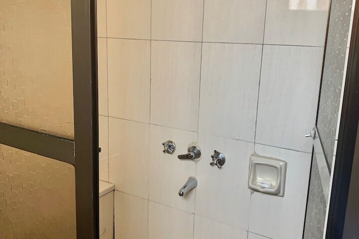 Room 17 of 22