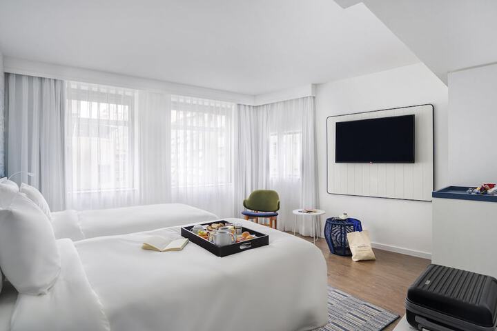 Room 28 of 117