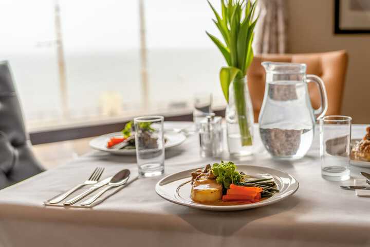 Dining 70 of 88