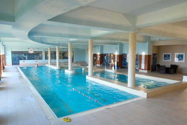 Pools & Facilities