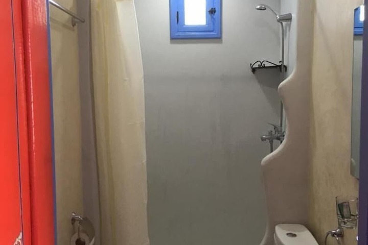 Room 50 of 74