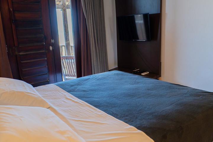 Room 42 of 98