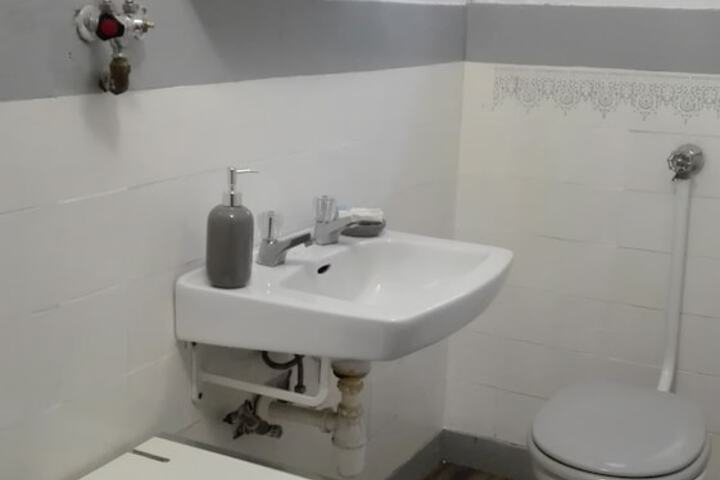 Room 15 of 15