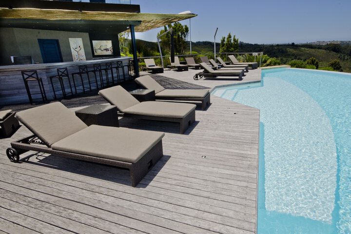 Hotel Pool