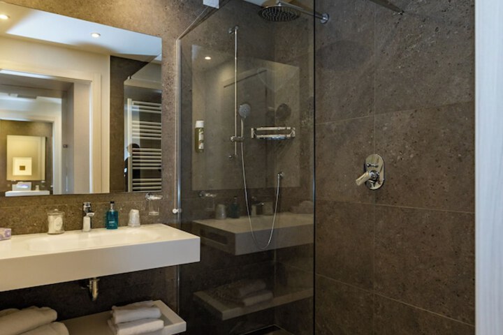 Clean Restrooms