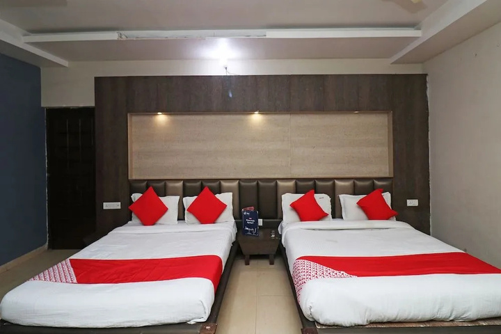 Room 3 of 17