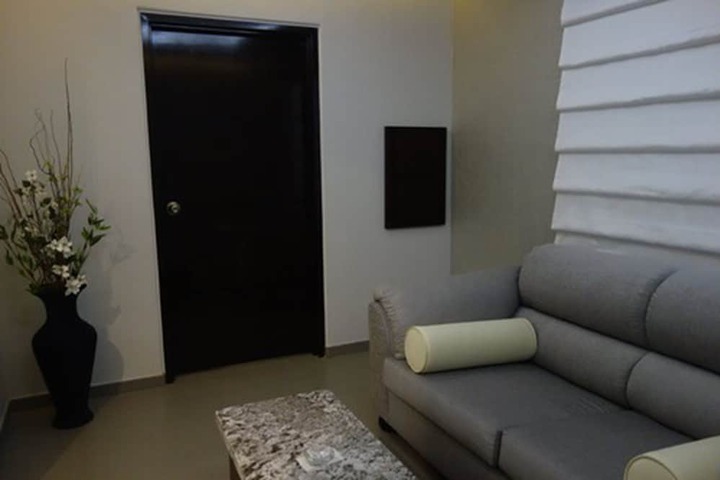 Room 11 of 21