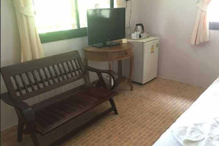 Room 27 of 59