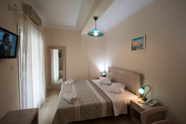 Room 8 of 46