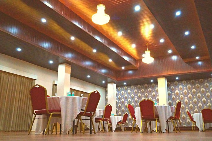 Ballroom/Hall 95 of 114