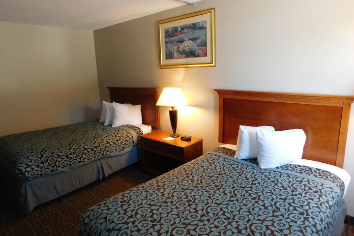 2 King Beds (8 of 15)