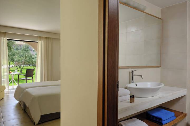Room 41 of 110
