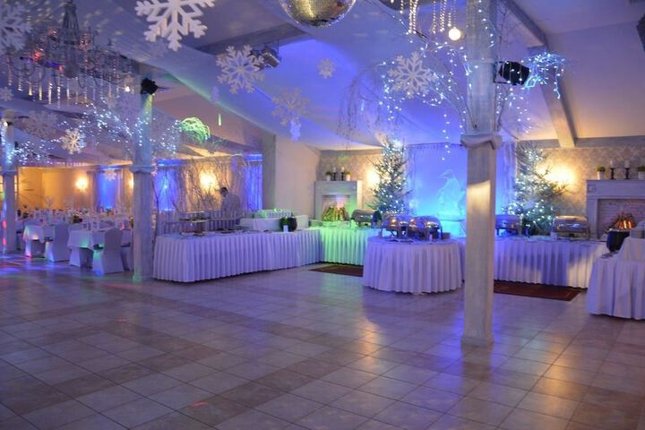 Ballroom/Hall 55 of 68