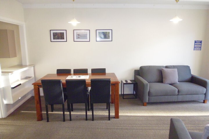 Room 33 of 44