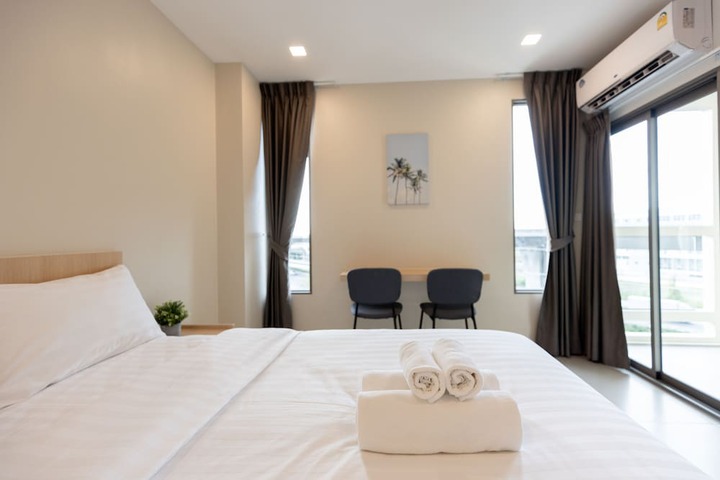 Room 6 of 21