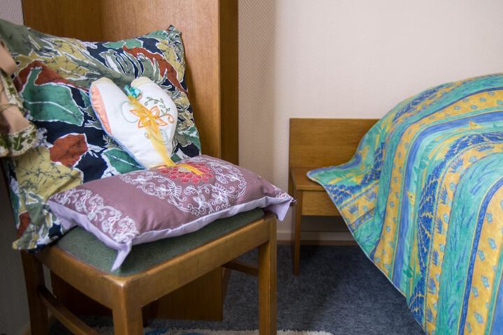 Room 6 of 37