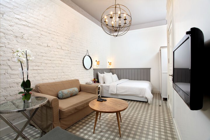 Room 30 of 58
