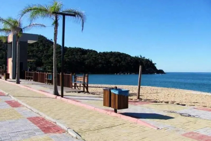 Beach 9 of 12