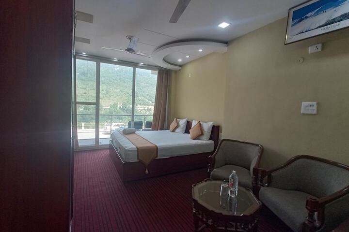 Diamond Vaishali