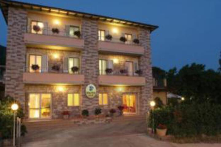 Viole Country Hotel