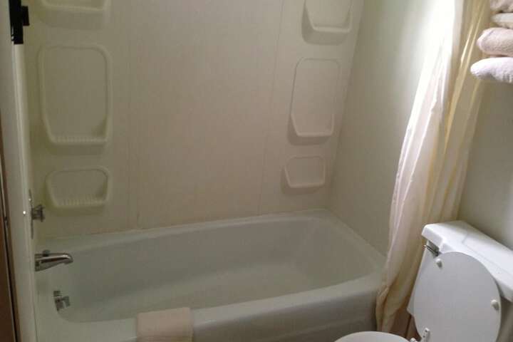 Room 15 of 24