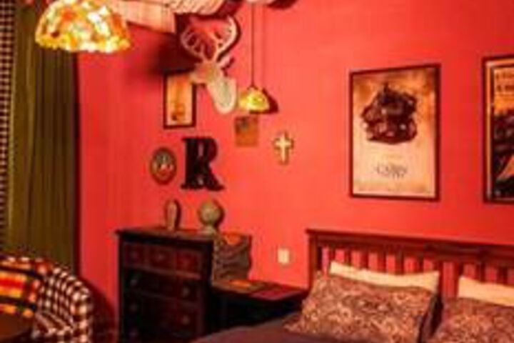 Room 17 of 94